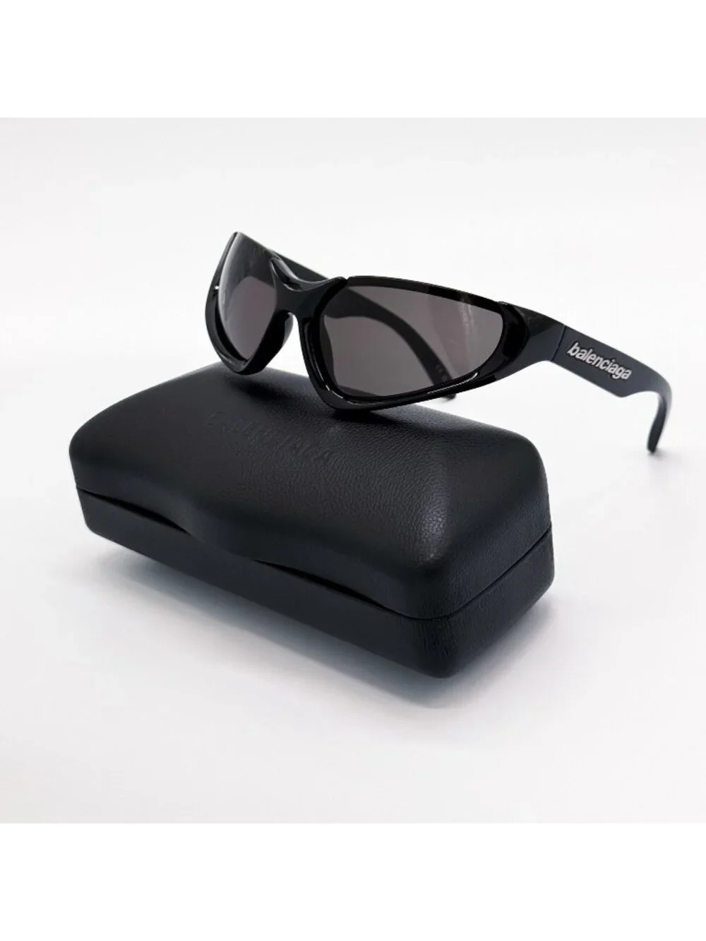 NEW BALENCIAGA BB0202S 001 SUNGLASSES BLACK OVERSIZED WOMEN EYEWEAR BALENCIAGA - Picture 2 of 12